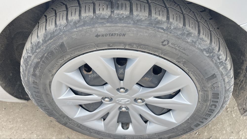 Продам Зимние Шины