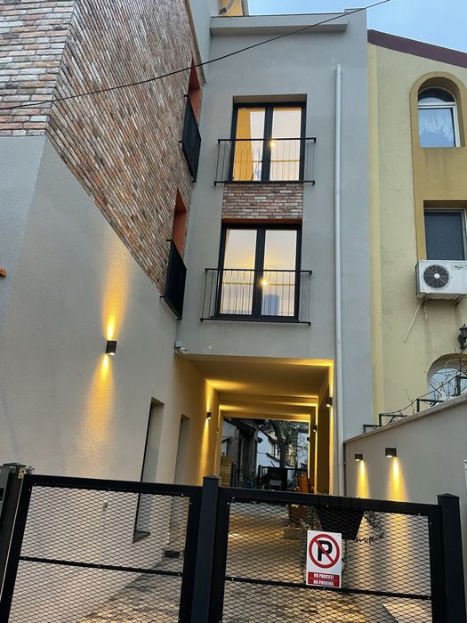 Garsoniera Tineretului,Timpuri Noi, Sincai, imobil nou, curte proprie.