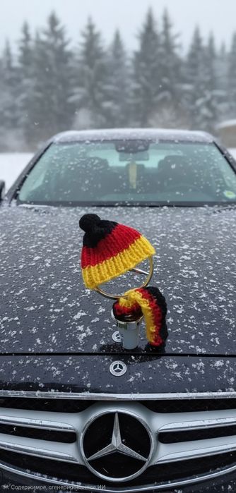 Шапочка на Mercedes-Benz
