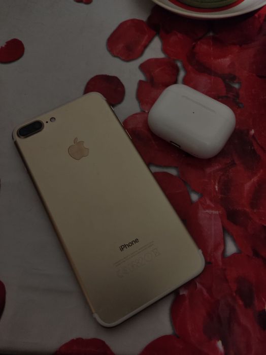 iphone 7 plus 32gb продам