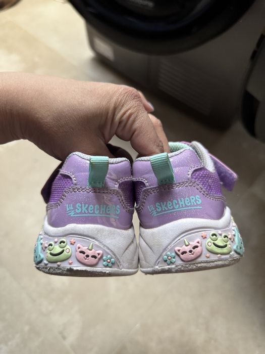 Adidasi Skechers marime 26