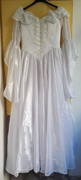 Rochie de mireasa ajustabila mărimea L, M, S sau XS