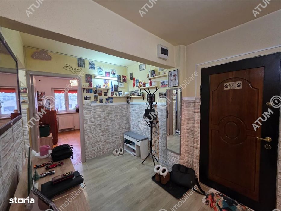 Apartament cu 3 camere decoamndate in zona Valea Aurie din Sibiu