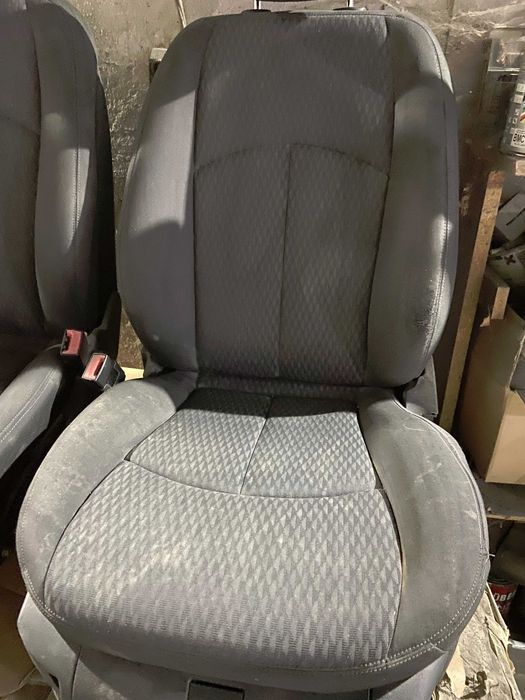 Седалки за Мерцедес W211