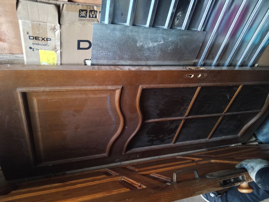 Две двери       .