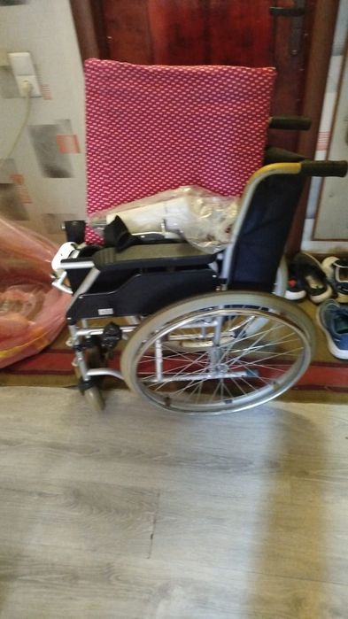 Коляска для инвалидов