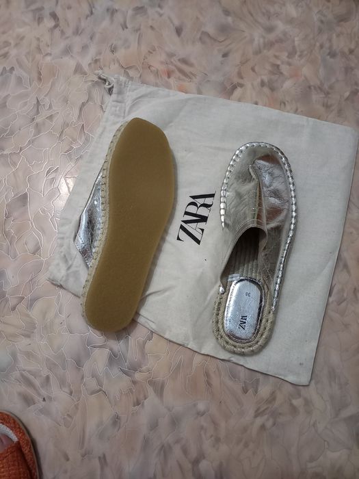 Сандали бежевые удобные