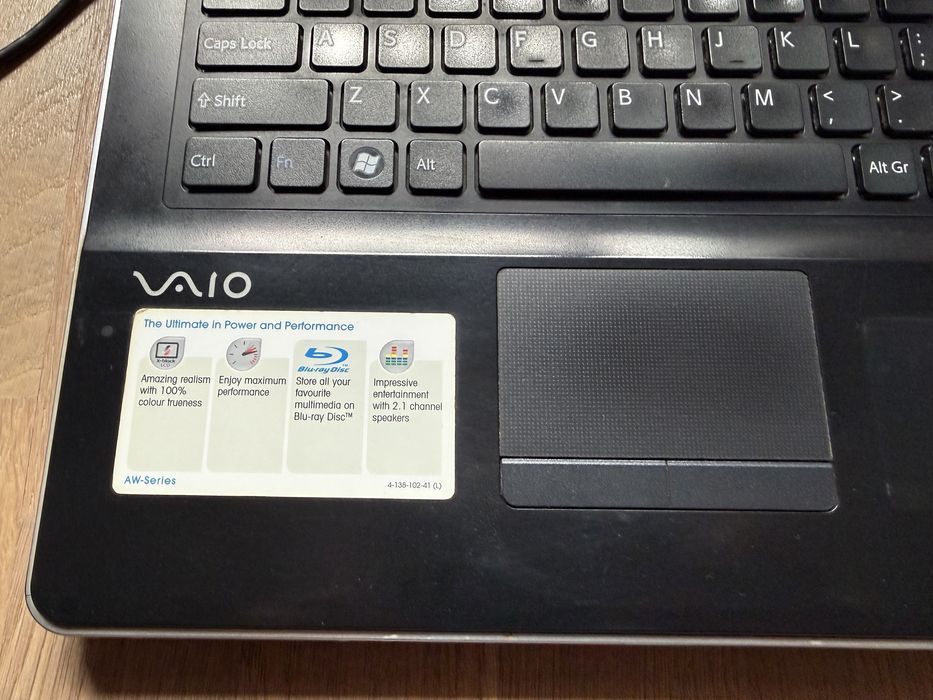 Laptop Sony Vaio seria AW 18”
