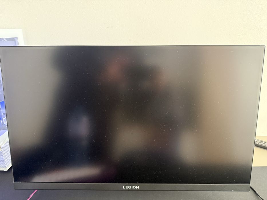 Комплект Монитор Мощен Геймърски компютър RTX5070+Ryzen 7 7800x3D