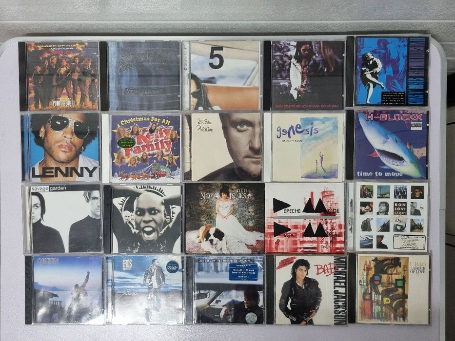 CD-uri originale diverse