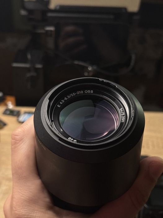 Obiectiv sony 55-210mm OSS