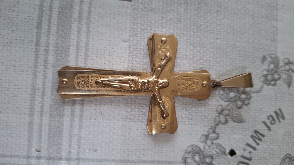 Ланец  кръст и гривна