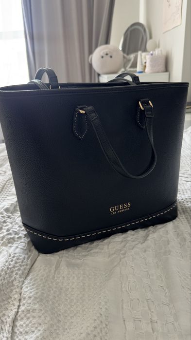Сумка-тоут Guess