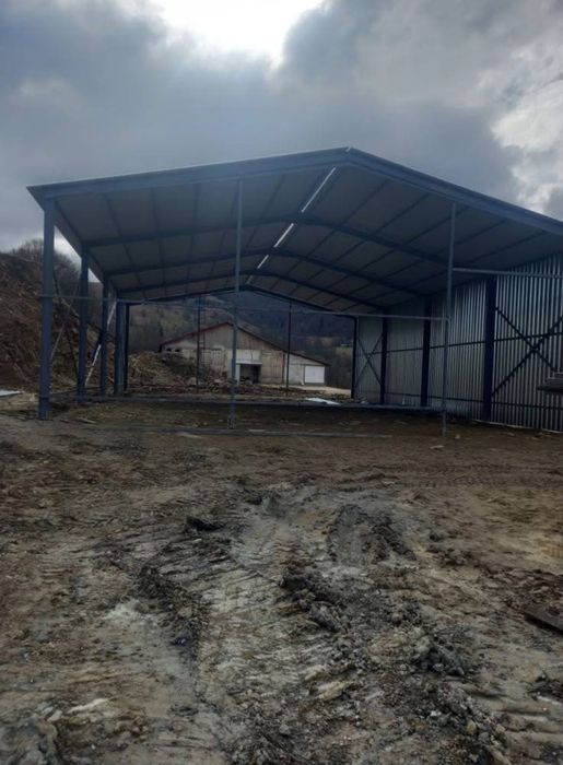 Facemi hale metalice la comanda supre  pret