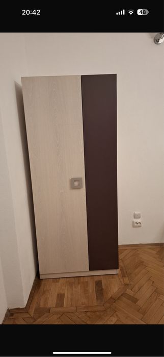 Dulap/sifonier pentru haine cu suport pentru umerase