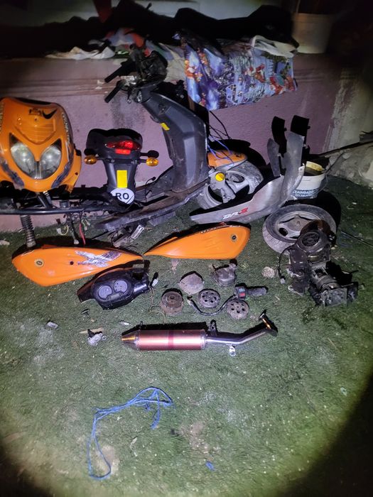 Vand piese scuter gy 6, 49cc  preturile la toate piesele în descriere!