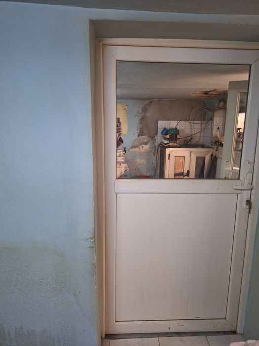 Usa  Pvc cu geam termopan cu oglinda