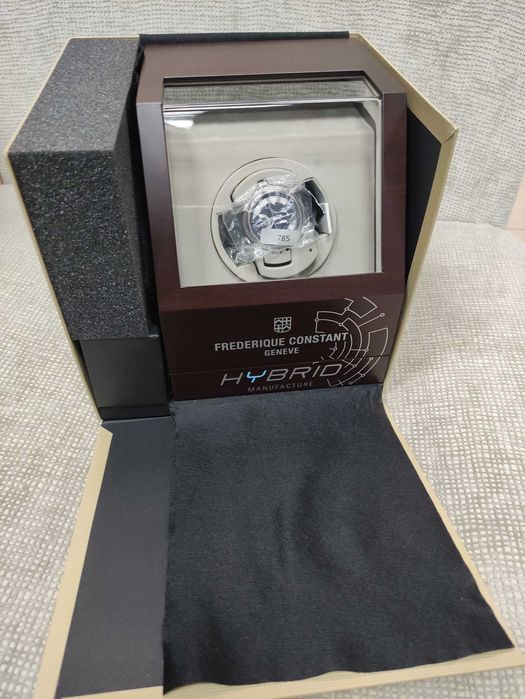 НОВ -  Frederique Constant Hybrid  Automatic