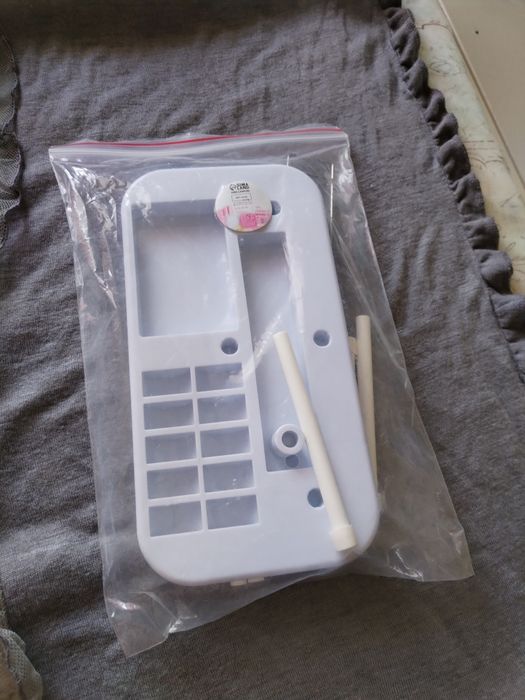 Продам стойку для ниток.