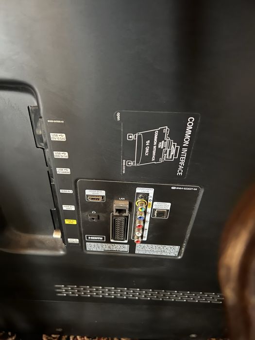 Телевизор samsung LED smart