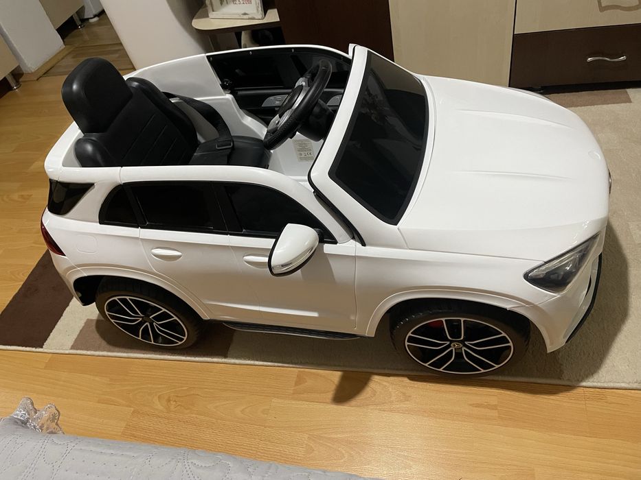 Mașinuță electrică Mercedes-Benz pentru copii 12V – albă, stare perfecta