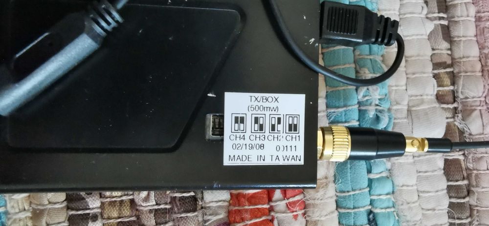 Nasture cu camera video si microfon spy