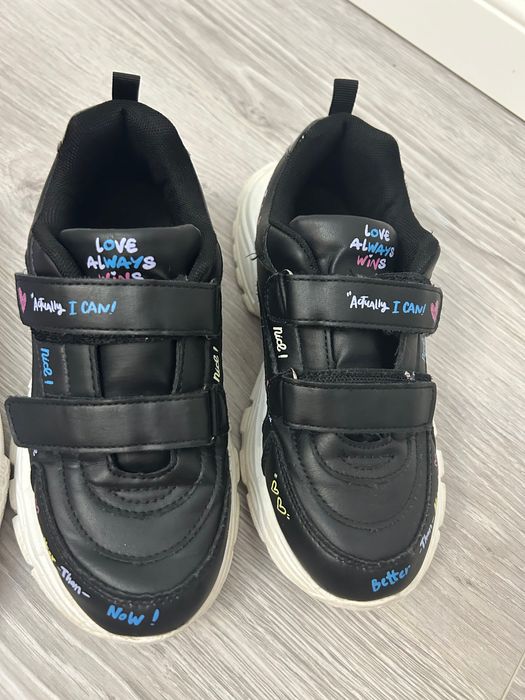 Lot papuci fete mărimea 35