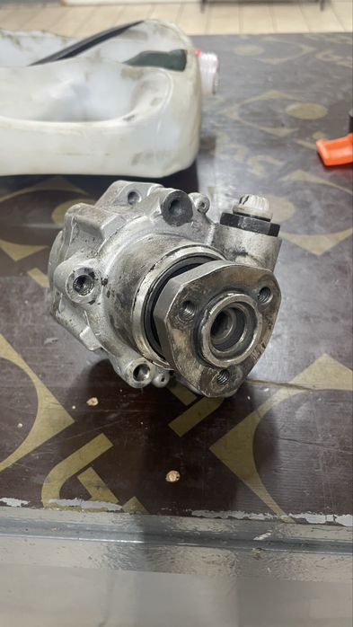 Продам рабочий ГУР для пассат б 4 и для гольф 3 ки использовалься 1 ме