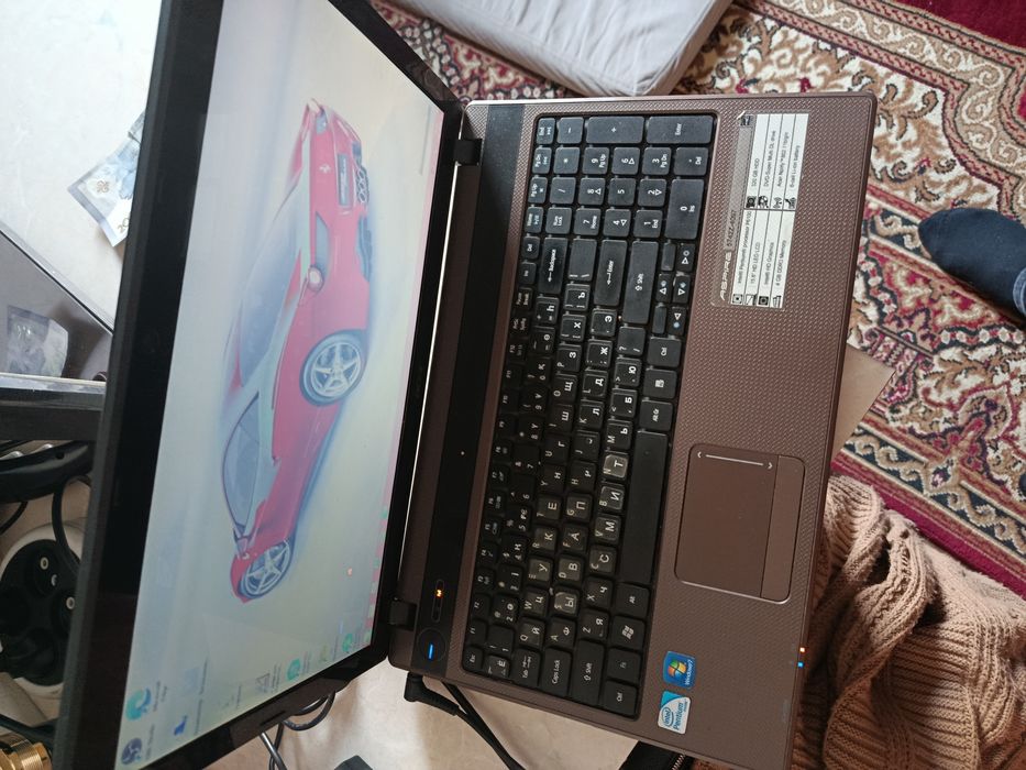 Ноутбук рабочий продам