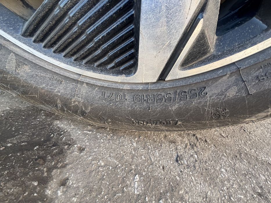 Продам зимнию резину