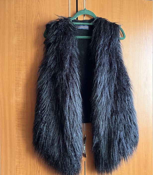 Vesta Trussardi neagra blana