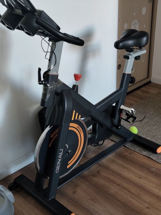 Велотренажёр GENAU