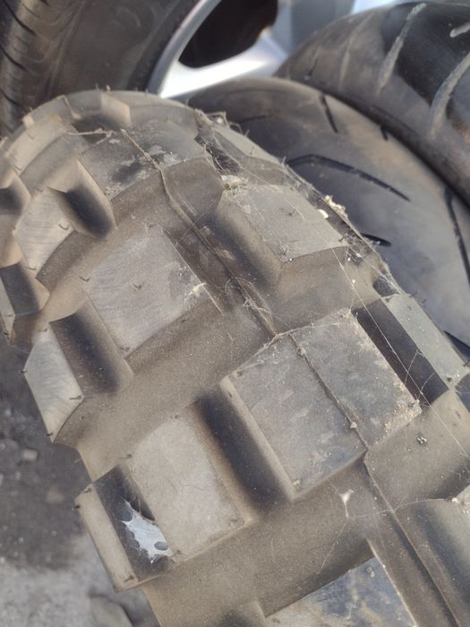 Гуми за мотори различни размери