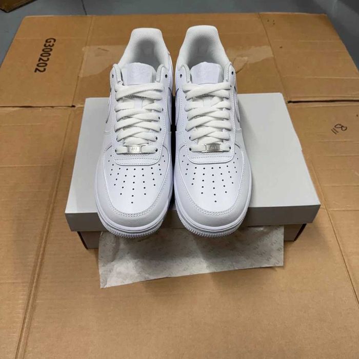 Nike Air Force 1 Triple White (36-47)