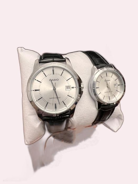 Пара часов Casio