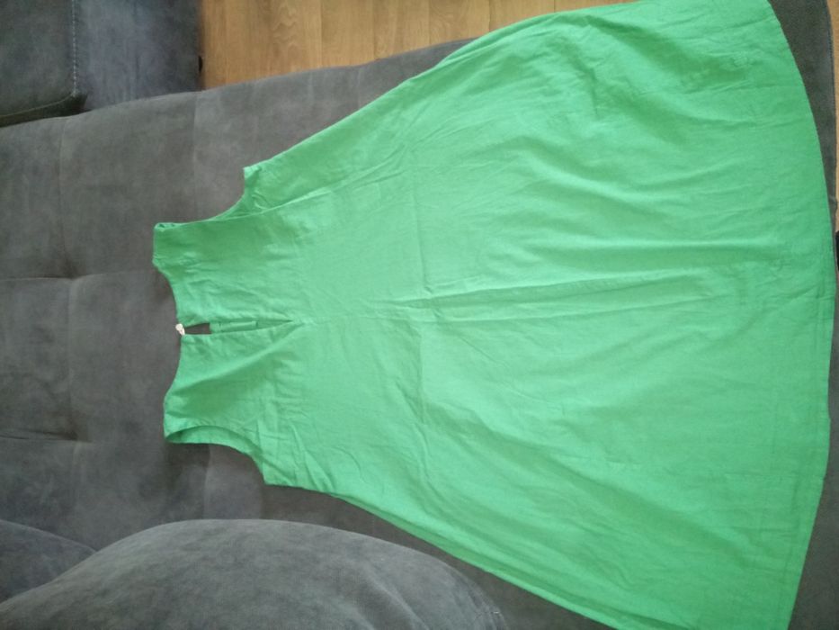 Зелена рокля