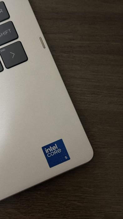 HP OmniBook 5 Flip Laptop 14