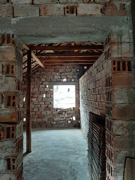 Продава се къща в с.Згориград 292 кв.м.