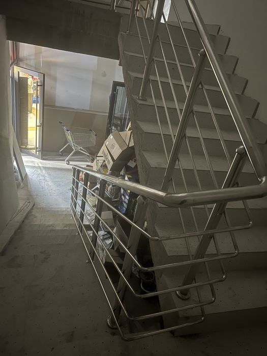 Перила из нержавеющей стали.