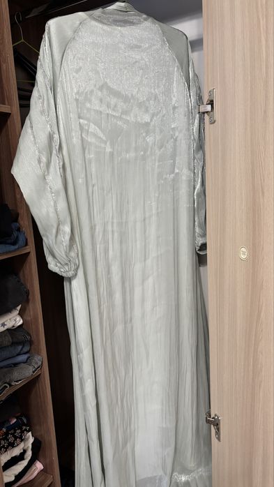 Продаю абайку за 20