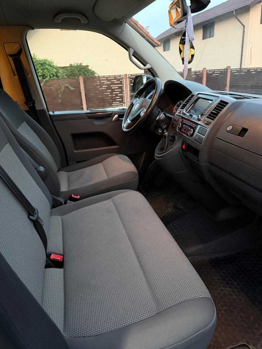 VOLKSWAGEN Caravelle 2015 — imagine 5