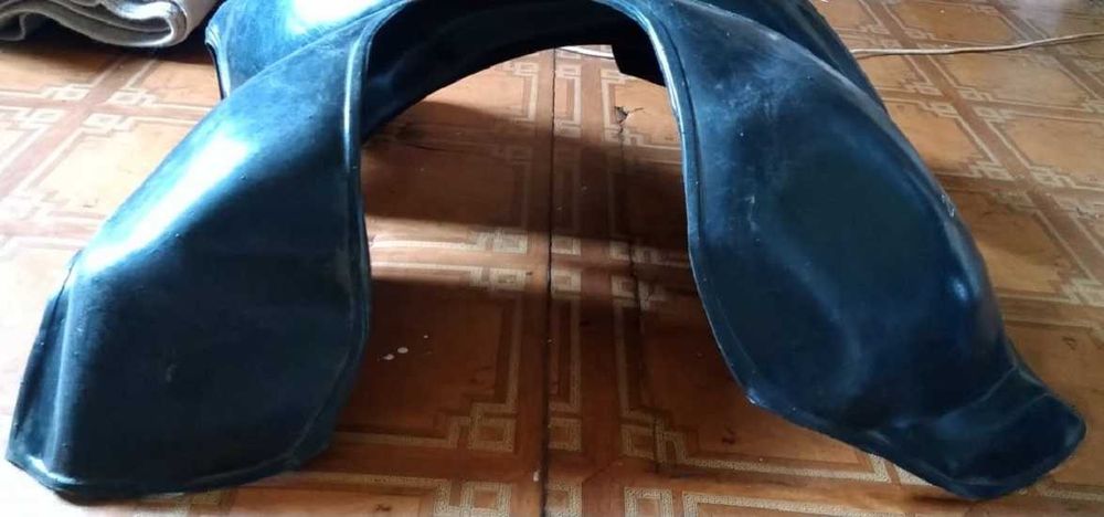 подкрылки Toyota Corolla