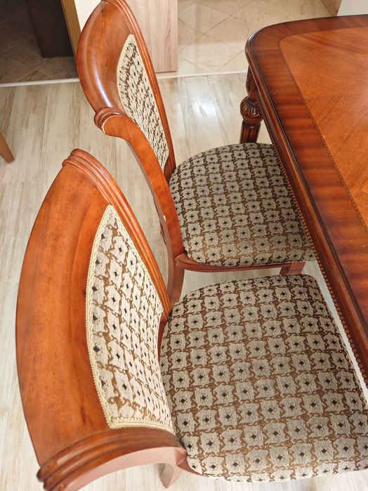 Комплект маса със столове масив УНИКАТ