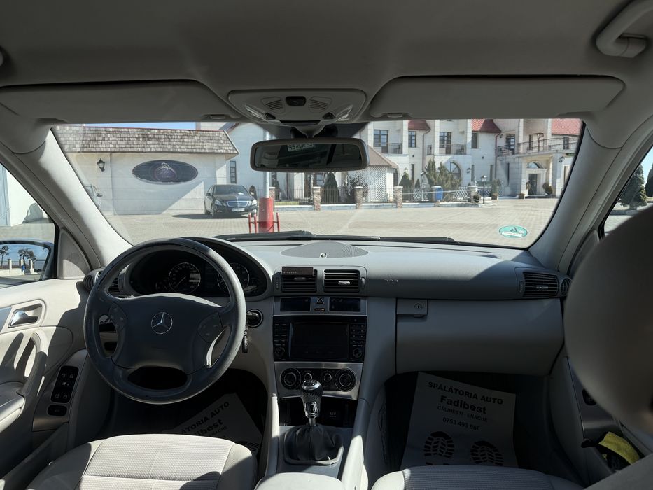 Vând/Schimb Mercede-Benz C-Class w203