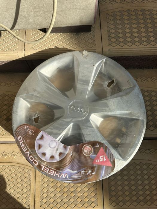 Колпак для Ауди R15