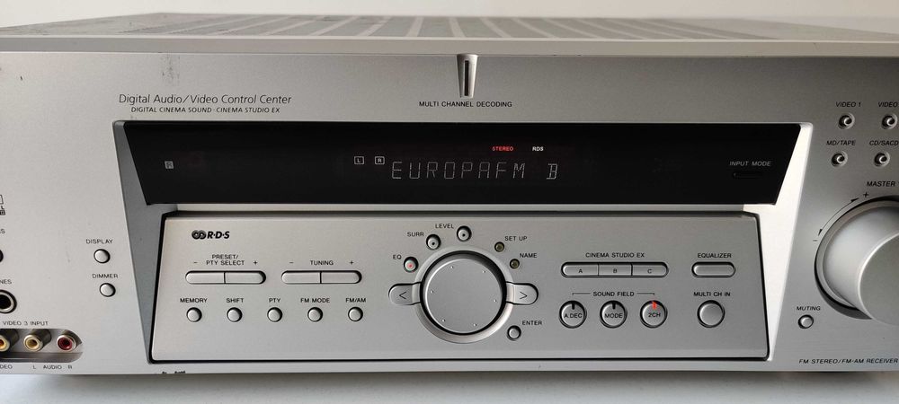 Sony STR DE 685 amplificator 5,1 si stereo sunet bun