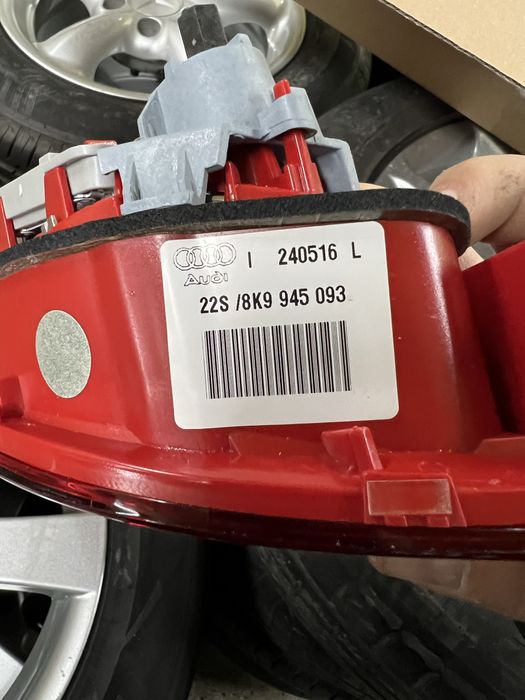 Audi A4 B8 Combi ляв вътрешен стоп нов оригинален