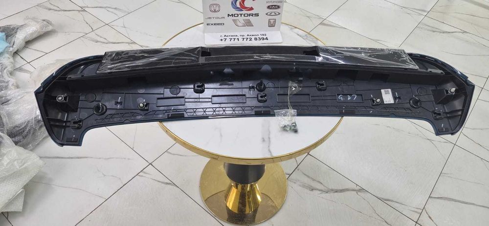 Спойлер Geely Monjaro