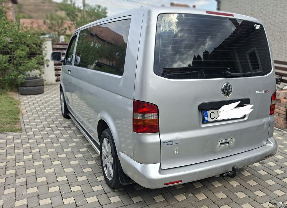 De vânzare t5   model long anul 2004 sau schimb cu unu mai nouă tot t5plus diferența din partea mea