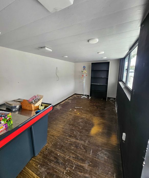 Продаётся или сдаётся магазин!